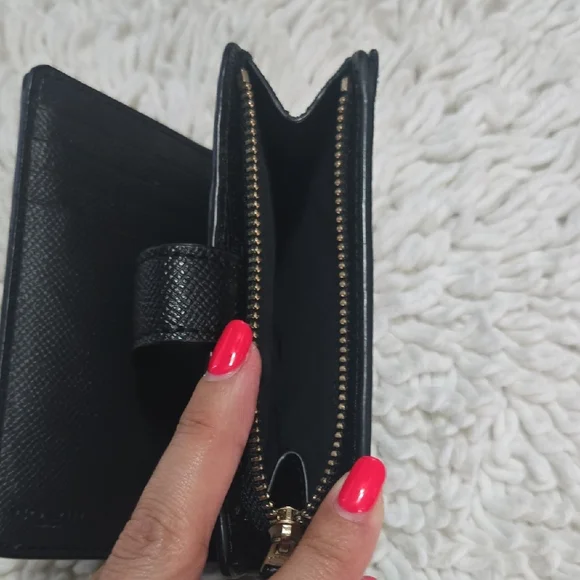 Coach Black Leather Wallet Minimalist Design - Picture 5 of 7